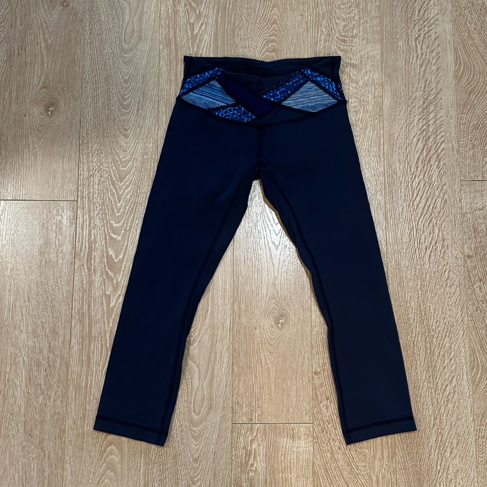 Women’s Lululemon High-Rise Crop 23" - Navy/Blue Patchwork Pattern - 4